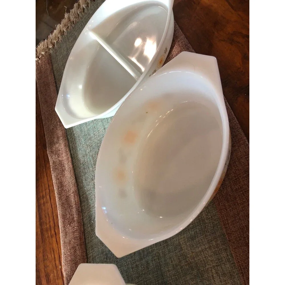 Pyrex Town and Country lot of 3